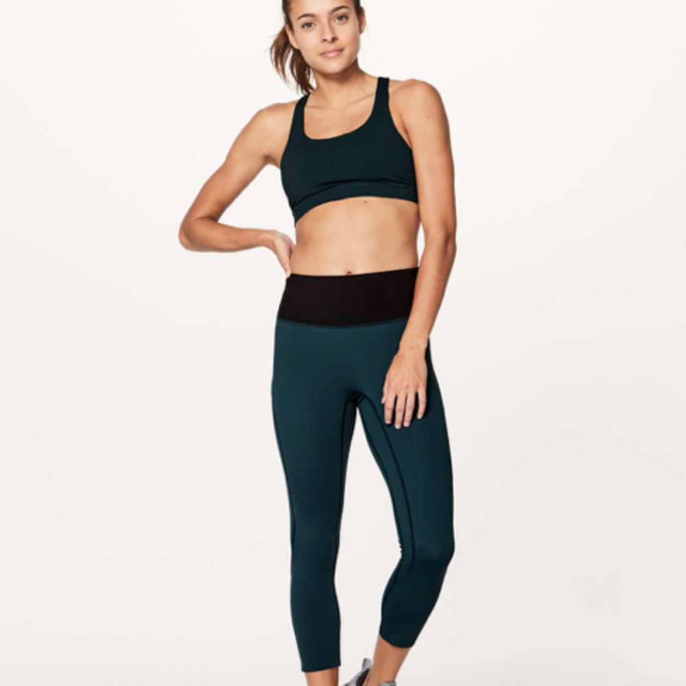 NWT Lululemon Run The Day Crop SUBM/BLK